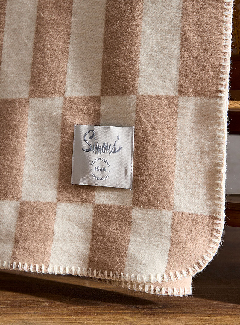 Simons Maison: Le jet&eacute; carreaux apaisants 130 x 170 cm &Eacute;cru &agrave; motifs