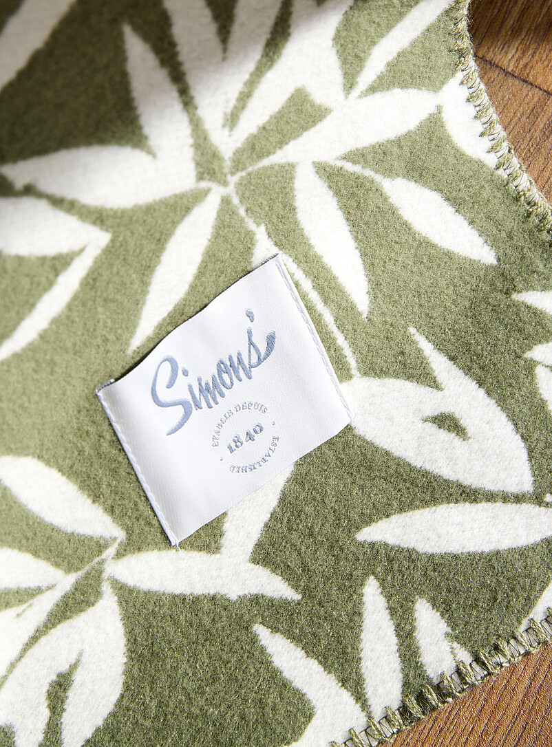 Simons Maison: Le jet&eacute; feuillage apaisant 130 x 170 cm Vert &agrave; motifs