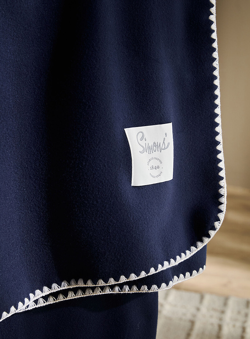 Simons Maison Navy/Midnight Blue Contrasting trim polar fleece throw 130 x 180&nbsp;cm