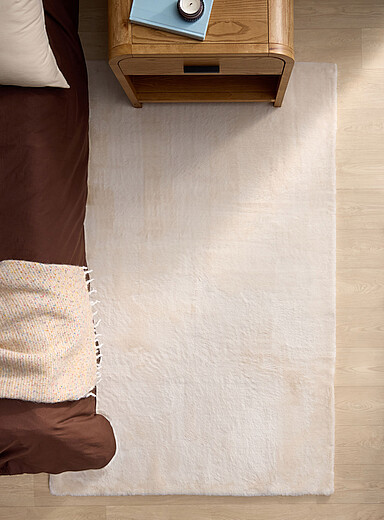 Le tapis fausse fourrure ultradouce 120 x 180 cm