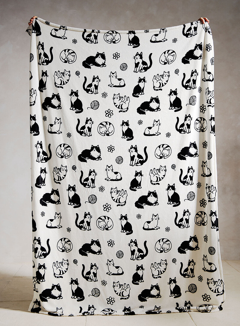 Cute kittens soft plush throw 130 x 180 cm product image (primary)