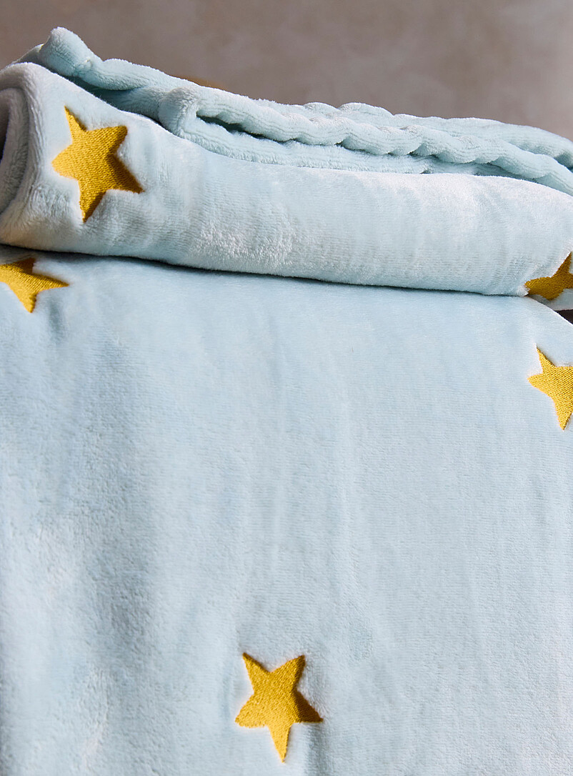 Embroidered stars soft plush throw 130 x 180 cm product image 2