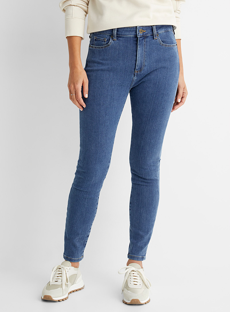 Contemporaine Blue Fitted stretchy ankle jean for women
