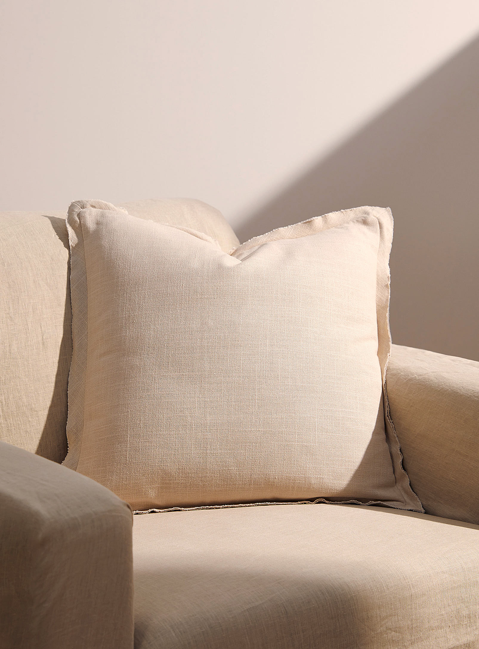 Simons Maison Plain Linen-like Cushion 45 X 45 Cm In Cream Beige