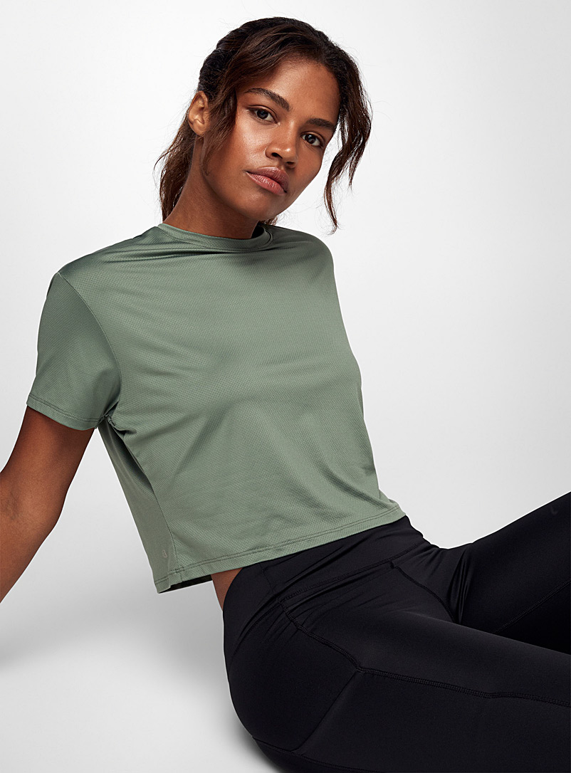 I.FIV5: Le t-shirt court microperforé Vert foncé-mousse-olive pour femme