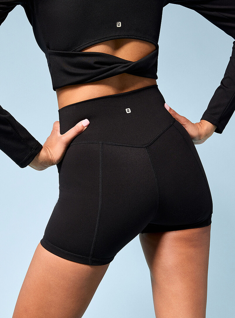 I.FIV5 Black High-rise velvety bike short 3" length for women