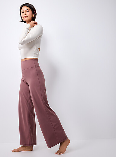 Velvety wide-leg pant
