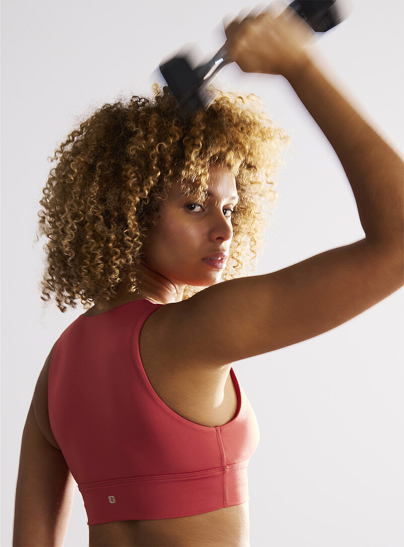 V-neck covered back velvety sports bra product image 3