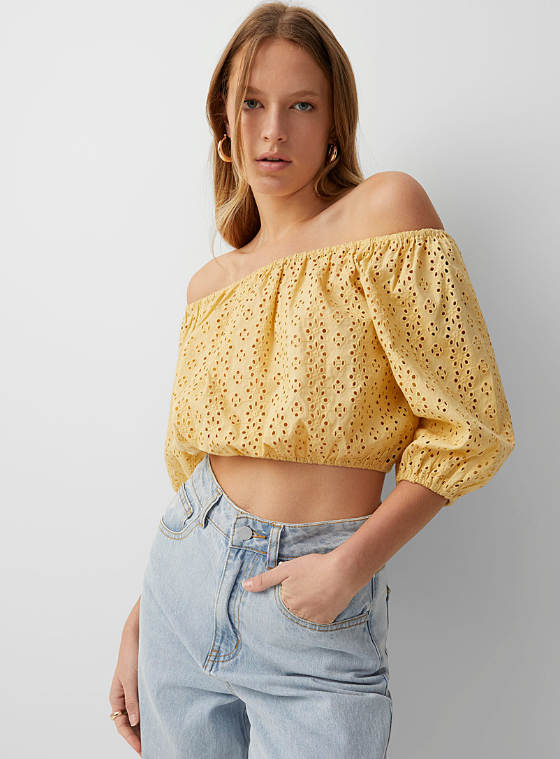 Icône Golden Yellow Broderie anglaise cropped blouse for women