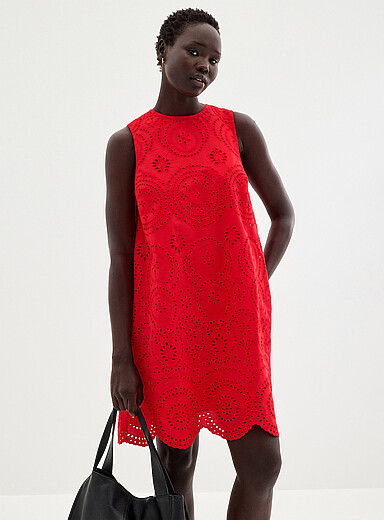 Contemporaine: La robe trap&egrave;ze broderie anglaise Rouge pour femme