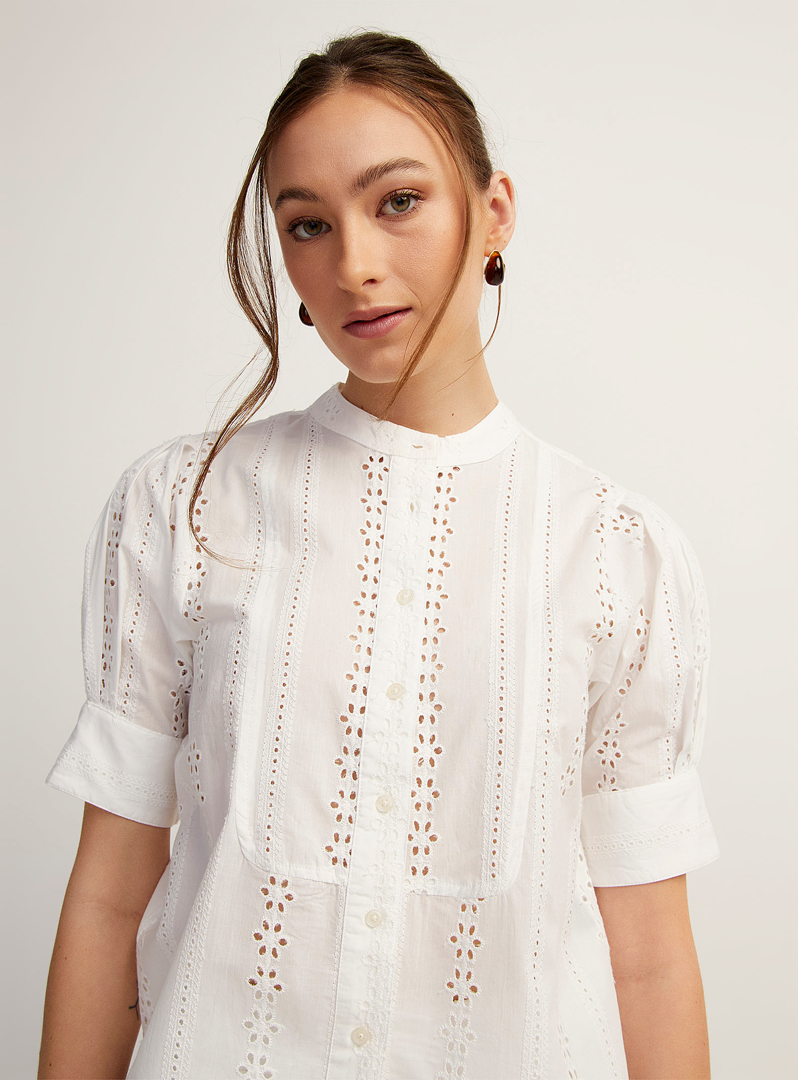 Icone Officer Collar Broderie Anglaise Blouse In White