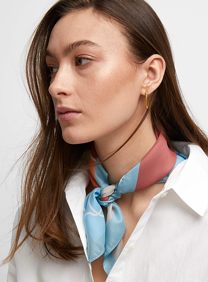 ICHI Patterned Blue Vibrant geometric lightweight scarf for women
