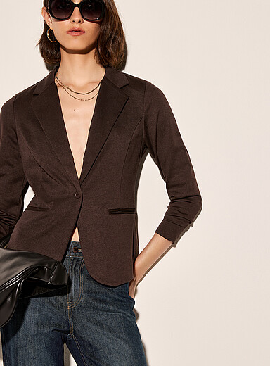 Supple cinched blazer