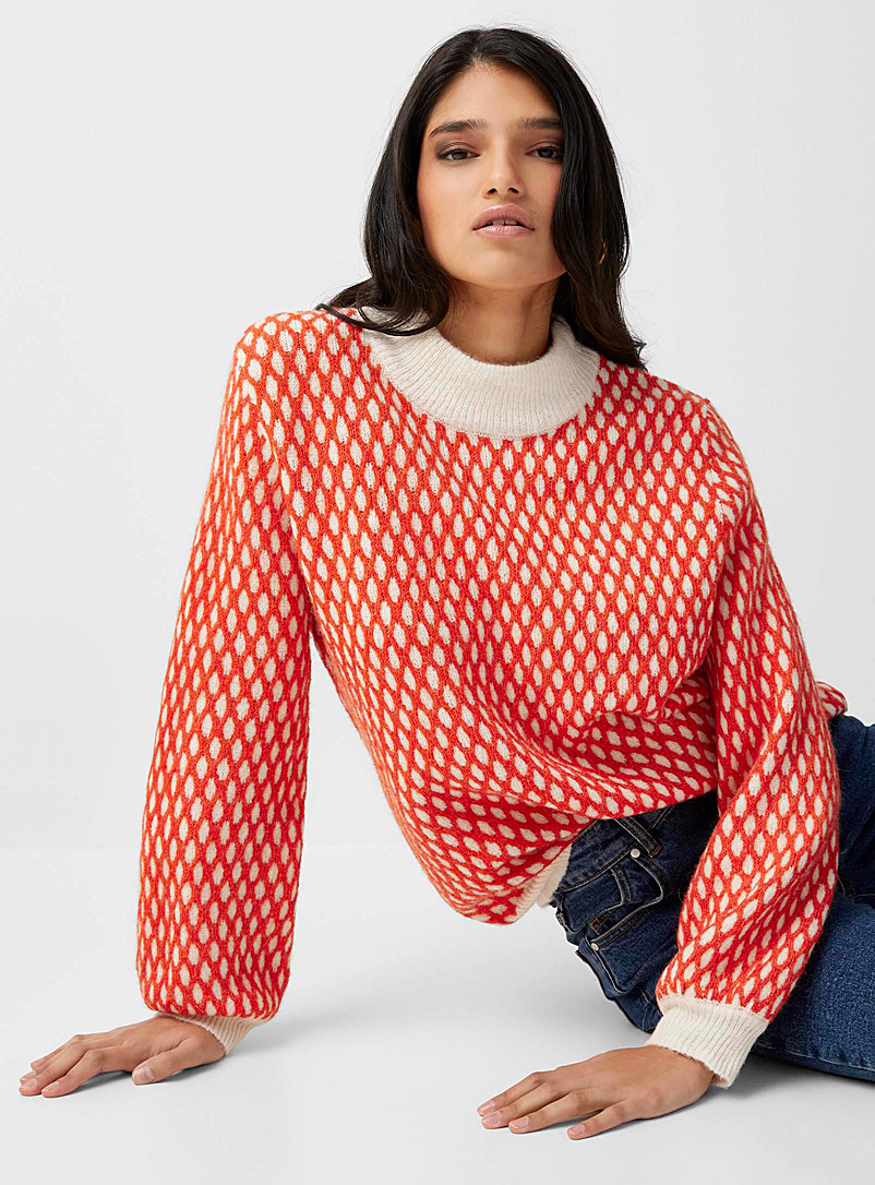 ICHI Patterned White Embossed geometric pattern jacquard sweater for women
