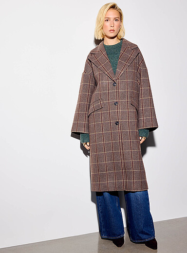 Chocolate checks loose overcoat