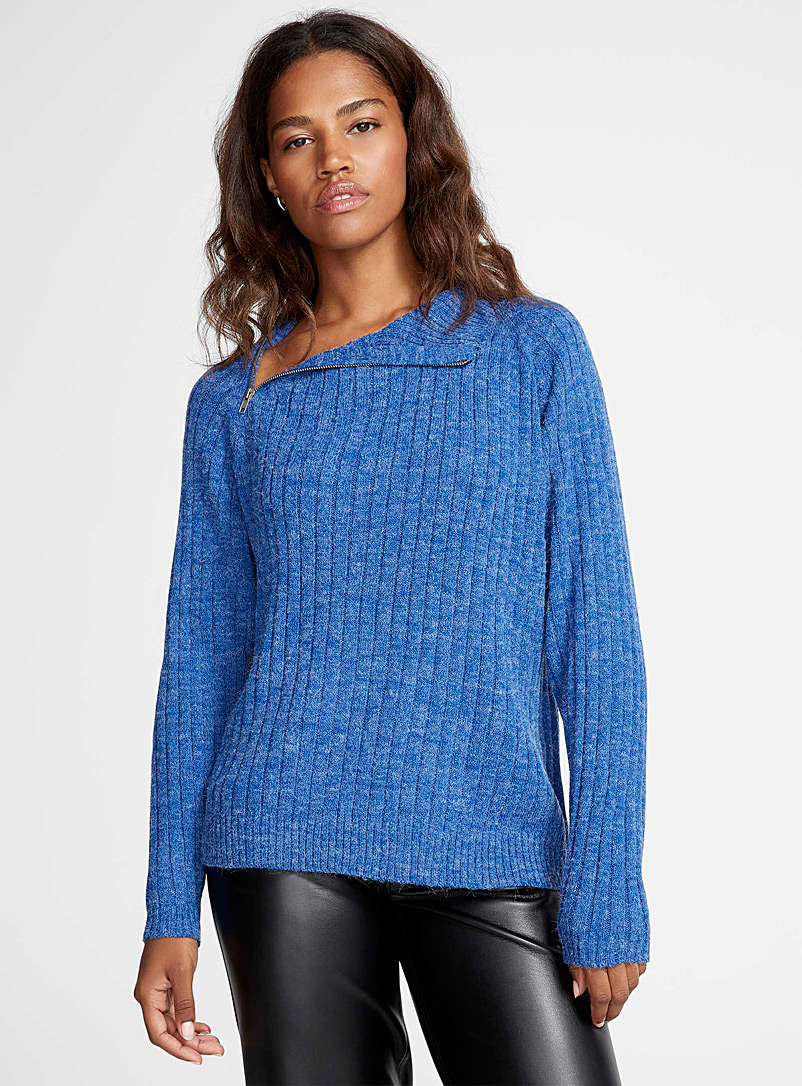 ICHI Blue Diagonal clasp mock-neck ribbed sweater for women