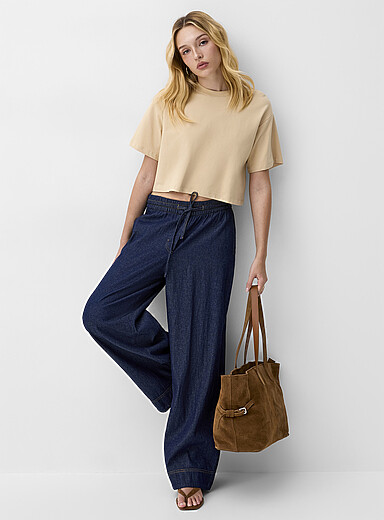 Le pantalon large taille cordon denim l&eacute;ger fonc&eacute;