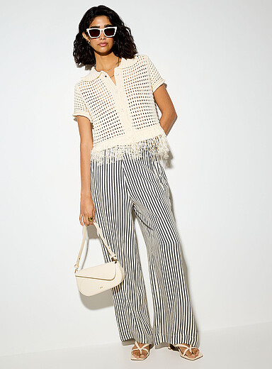 Le pantalon large taille cordon asym&eacute;trique