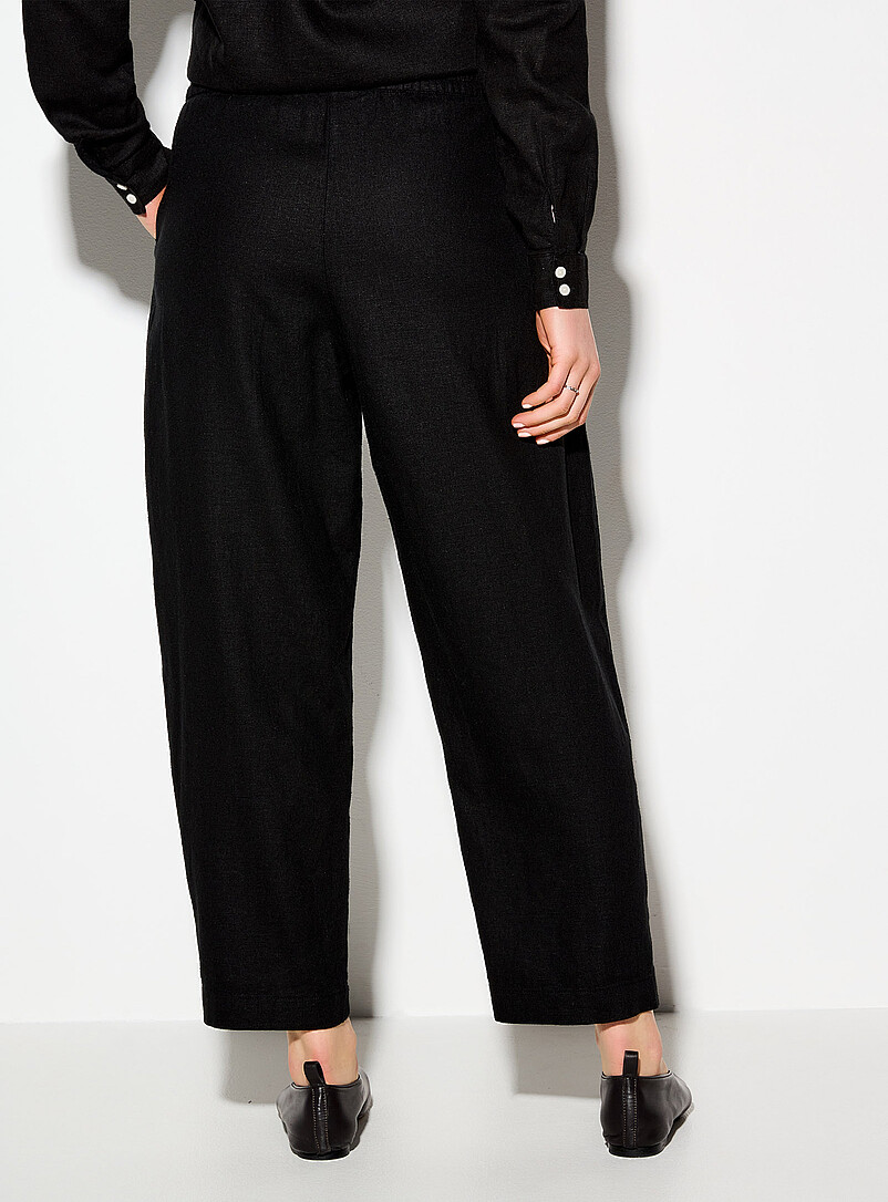 ICHI: Le pantalon ballon coup&eacute; court m&eacute;lange de lin Blanc pour femme