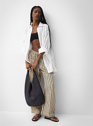 Elastic waist lightweight wide-leg pant