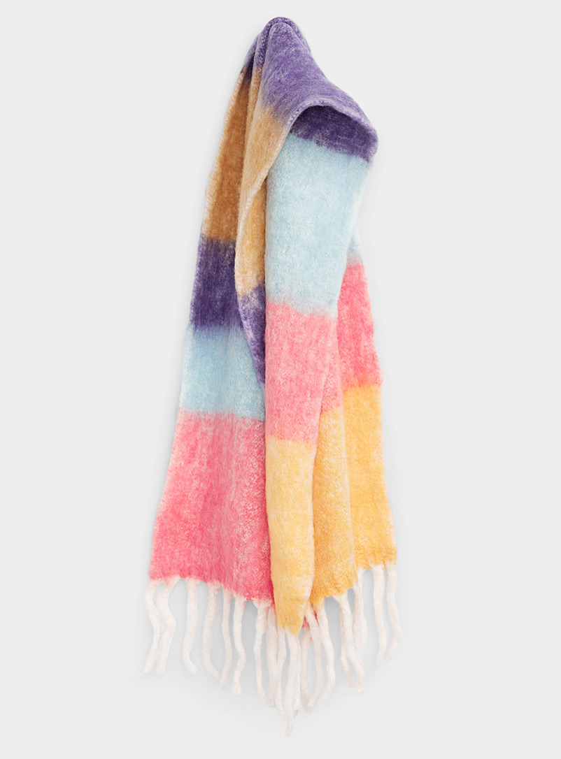 Women's Winter Scarves and Shawls | Simons Canada
