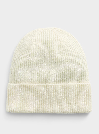 Soft colourful knit tuque