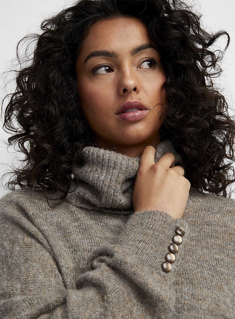 Touch of alpaca loose turtleneck sweater product image 2