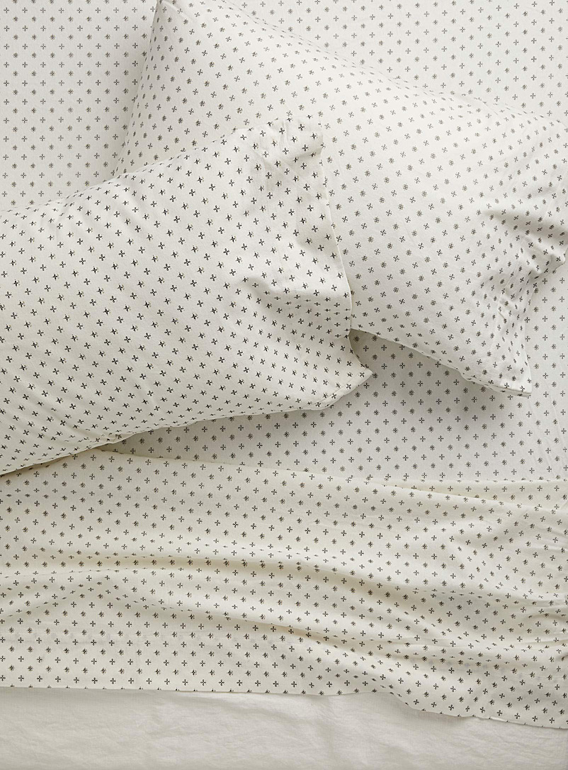 Simons Maison: L'ensemble draps finette coton biologique arabesques Pour matelas jusqu'à 16 po Blanc
