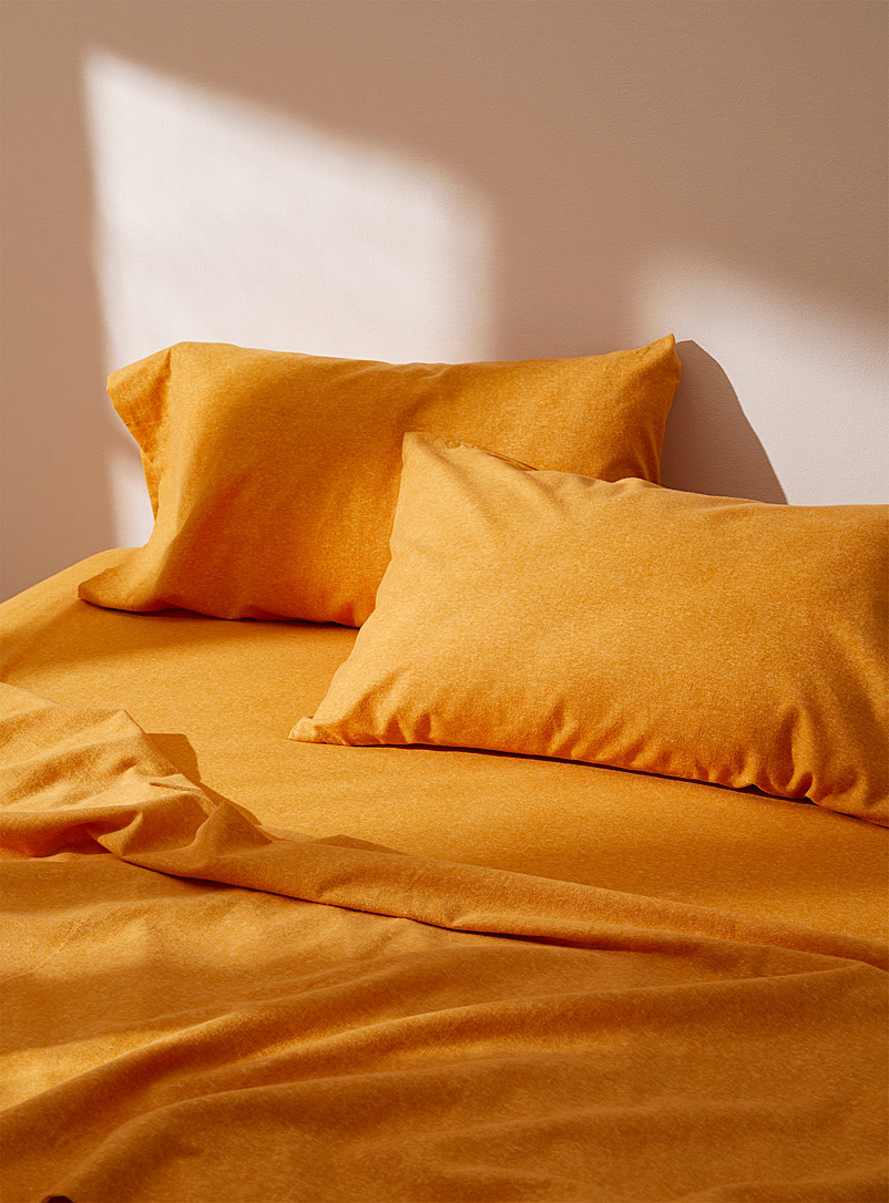 Simons Maison Medium Yellow Solid flannel sheet set Fits mattresses up to 16 in