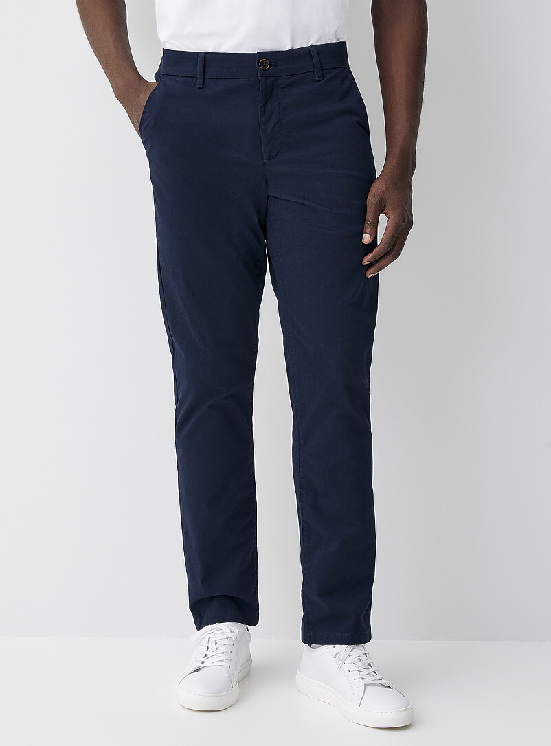Le 31: Le chino extensible <b>Coupe London - Droite &eacute;troite</b> Bleu marine - Bleu nuit pour homme
