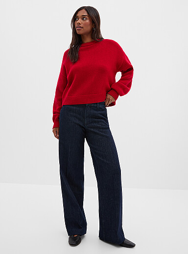 Le jean bleu fonc&eacute; uni <b>Coupe : jambe large, taille mi-haute</b>