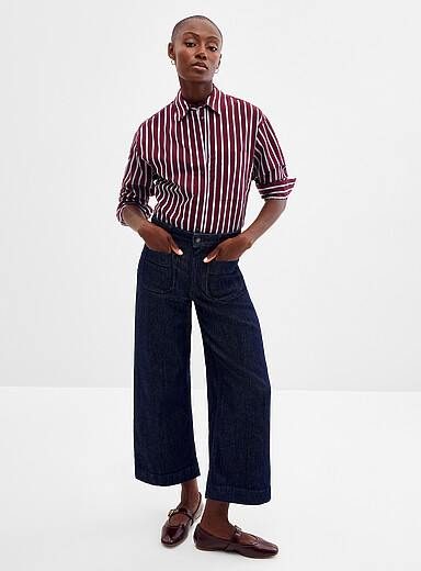 Contemporaine: Le jean poches plaqu&eacute;es <b>Coupe : jambe large, taille mi-haute</b> Bleu marine - Bleu nuit pour femme