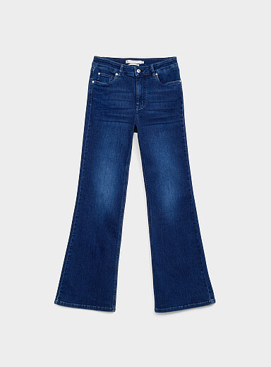Contemporaine: Le jean bootcut indigo moyen <b>Coupe : jambe &eacute;vas&eacute;e, taille haute</b> Bleu fonc&eacute; - Indigo pour femme