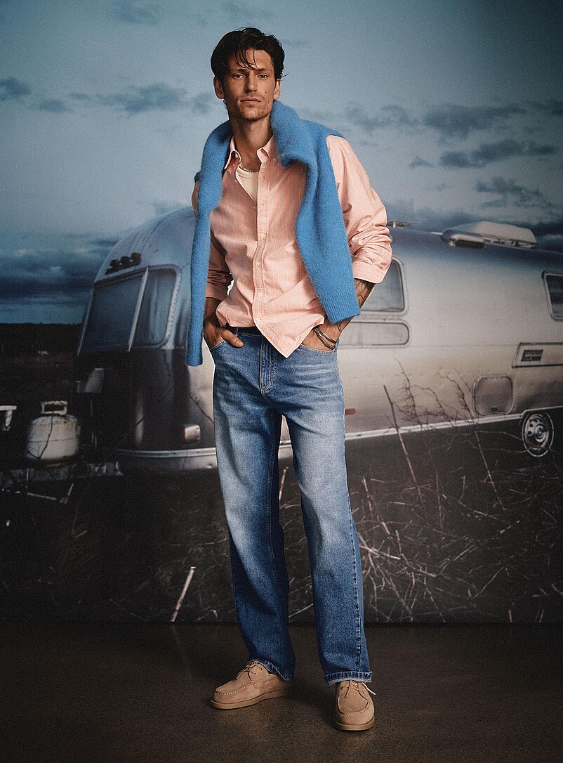 Minimalist blue jean New York fit - Straight product image (primary)