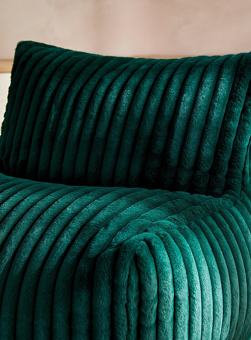 Norka Living: Le fauteuil larges rayures fausse fourrure Brun clair