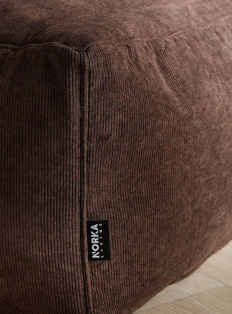 Norka Living: Le pouf carr&eacute; surdimensionn&eacute; velours c&ocirc;tel&eacute; Blanc cass&eacute;