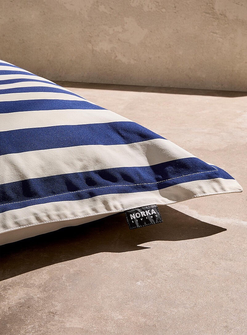 Norka Living Ivory/Cream Beige Parasol-stripe floating beanbag chair