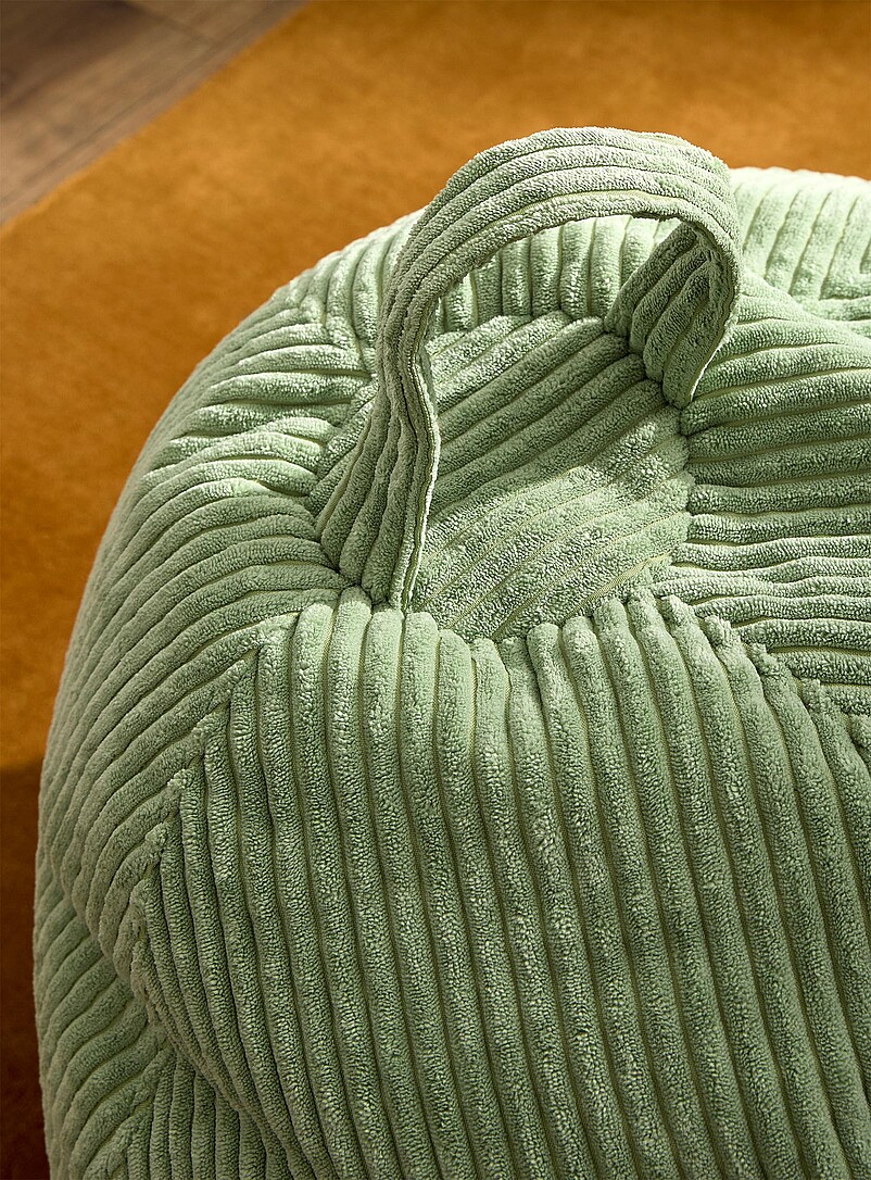 Norka Living: Le fauteuil poire moderne velours c&ocirc;tel&eacute; Fauve - Tabac