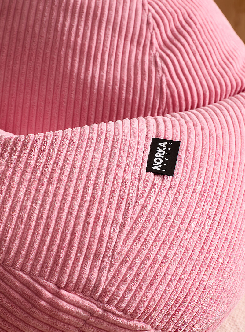 Norka Living: Le fauteuil poire moderne velours c&ocirc;tel&eacute; Fauve - Tabac