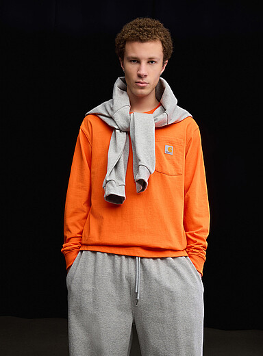 Carhartt: Le t-shirt manches longues pochette logo Orange vif - Citrus pour homme