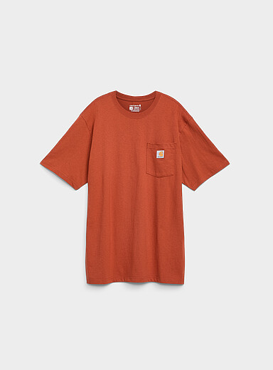 Carhartt: Le t-shirt &agrave; pochette logo Orange br&ucirc;l&eacute; pour homme
