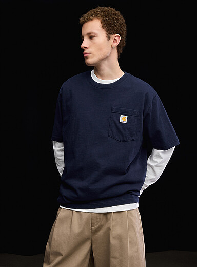 Carhartt: Le t-shirt &agrave; pochette logo Bleu pour homme