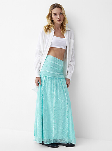 Ruffled stretch lace maxi skirt