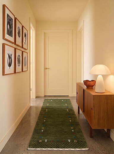Simons Maison: Le tapis de couloir gabbeh pure laine 80 x 244 cm Vert fonc&eacute; - Mousse