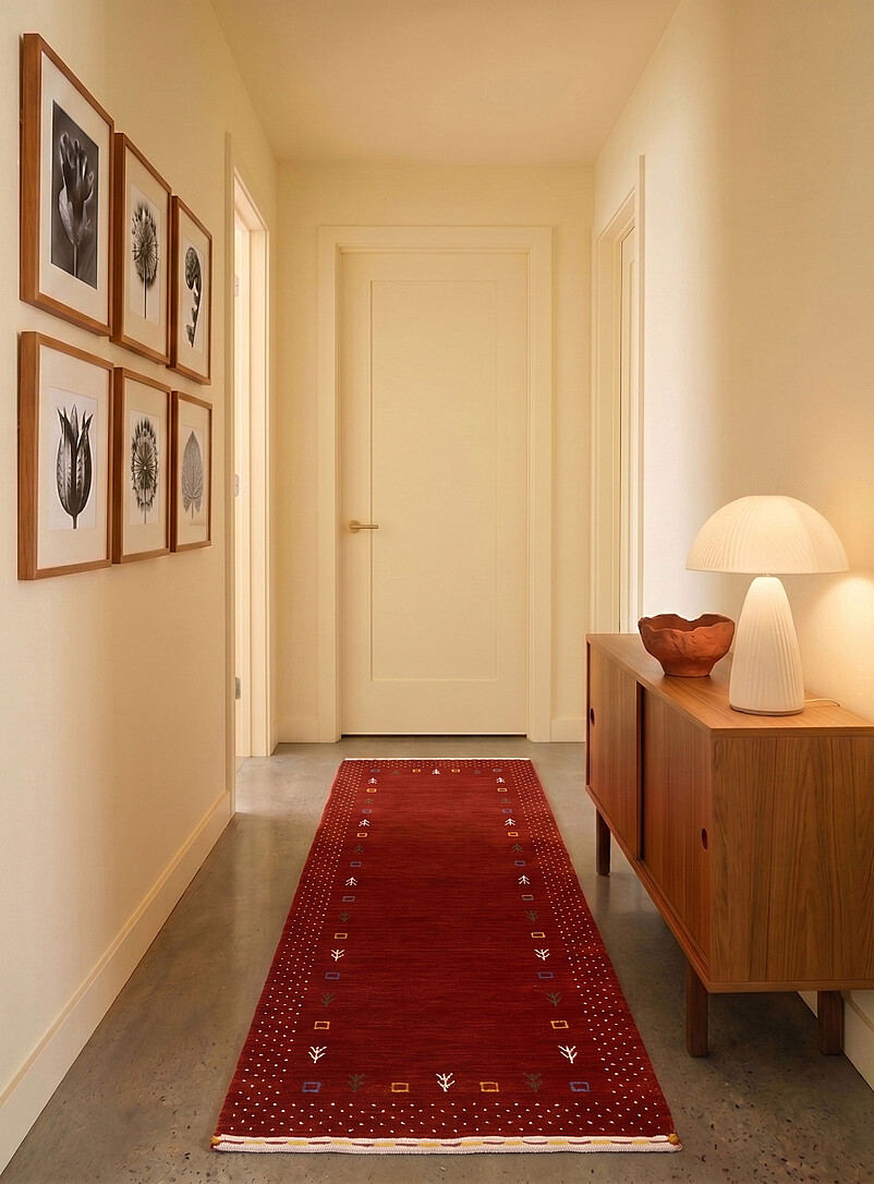 Ornamental Trim Hallway Rug 80 X 244 Cm