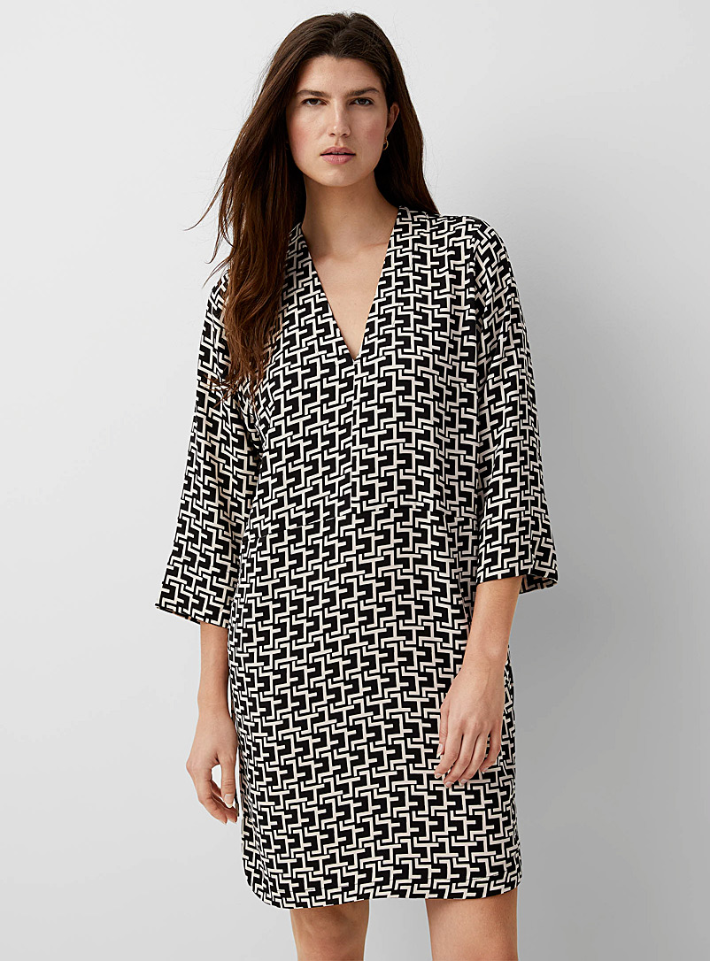 InWear: La robe fluide mosaïque labyrinthe Blanc et noir pour femme