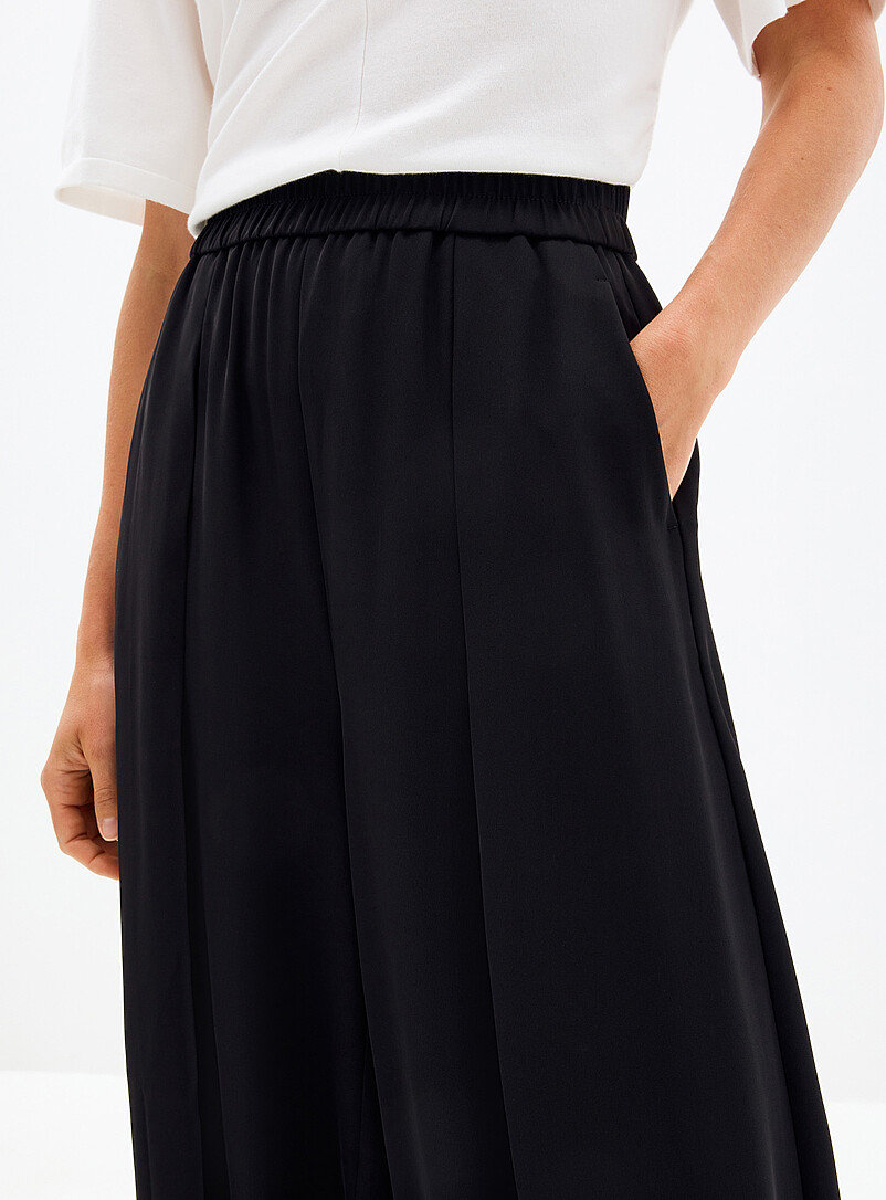 Elastic-waist flowy pant Fit: Barrel leg, high rise product image 2