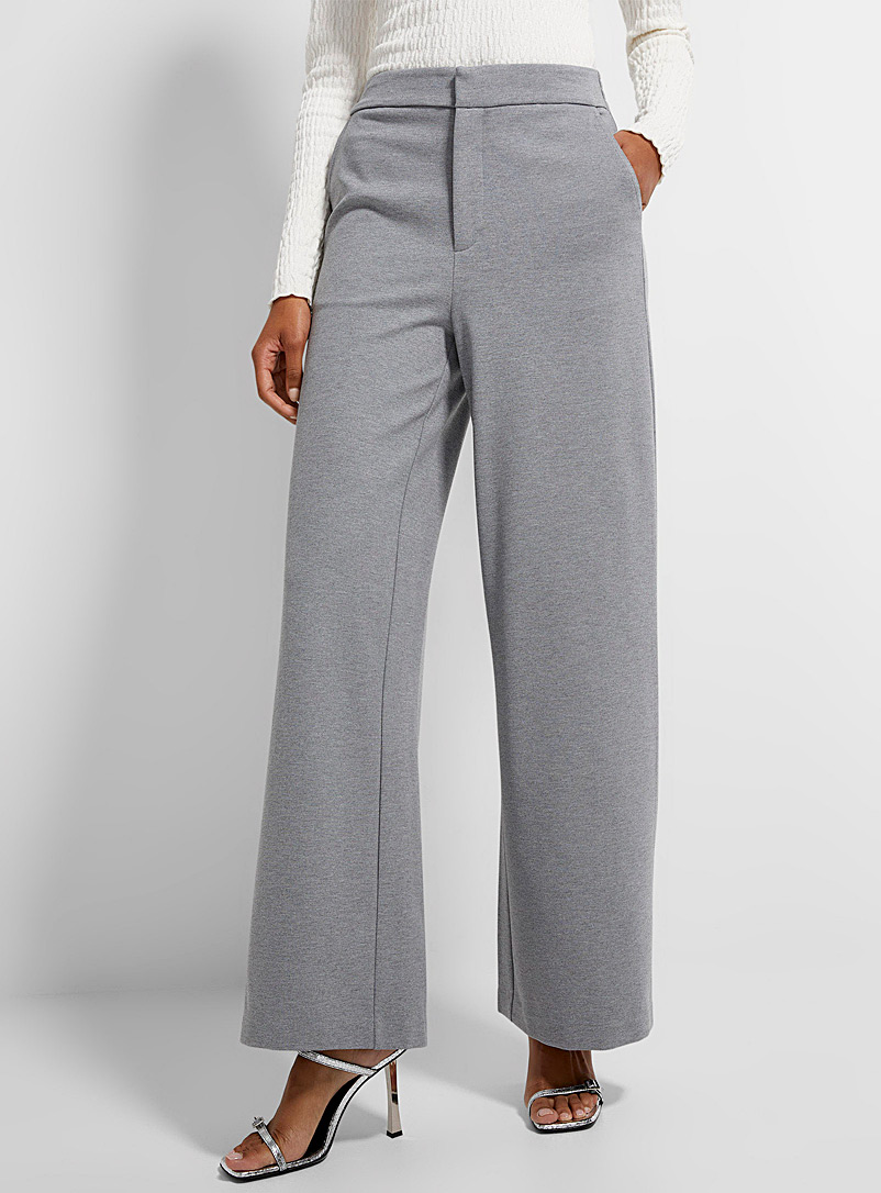 Thick knit ankle pant