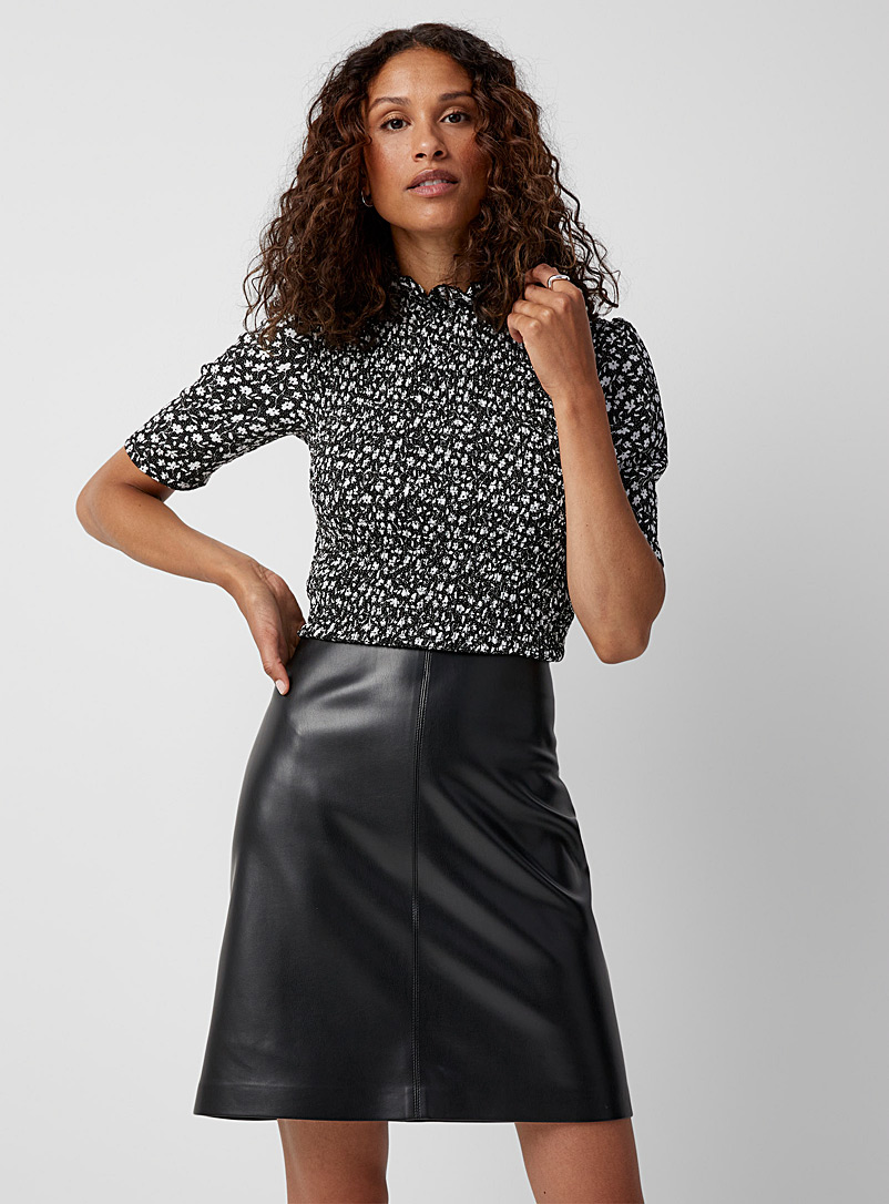 Flared faux-leather skirt, Contemporaine