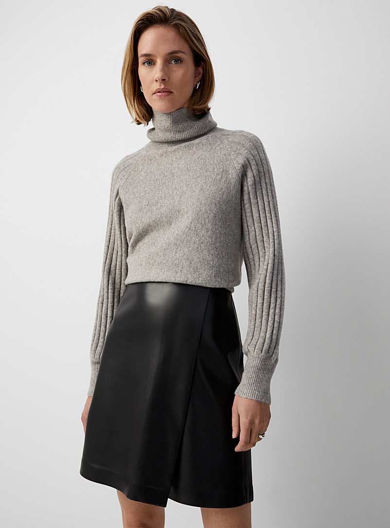 https://imagescdn.simons.ca/images/13410-214888-1-A1_2/faux-leather-wrap-skirt.jpg?__=3